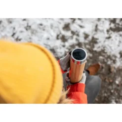 Bambusowy termos 500 ml, posiada sitko zatrzymujące fusy oraz dotykowy cyfrowy wyświetlacz temperatury napojów | Georgia / Drewno V4871-17
