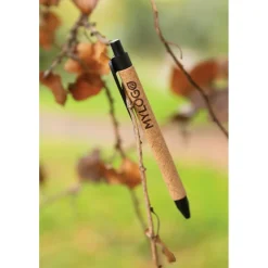 Długopis z recyklingu / Czarny P610.981