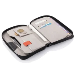 Etui na paszport / Czarny P705.821