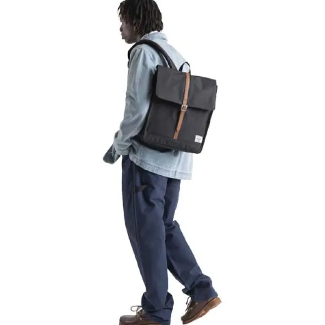 Herschel City plecak z materiałów z recyklingu o pojemności 16 l / Czarny 12075390