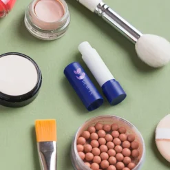 Klasyczny balsam do ust w sztyfcie wykonany z materiałów z recyklingu / Jasnoniebieski LT90485-N0012