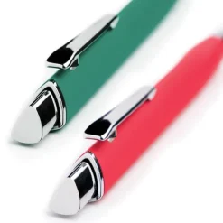 Metalowy dłługopis z gumowanym wykończeniem / Crome / Ciemnozielony IP13150644