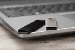 Pamięć USB TORINO 16 GB / Czarny 44086-02
