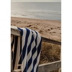 Ręcznik plażowy VINGA Lagoa / Navy, white VG677-04