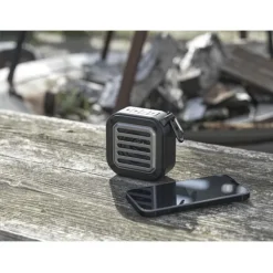 Solo plastikowy głośnik solarny Bluetooth® IPX5 o mocy 3 W z karabińczykiem wykonany z tworzywa pochodzącego z recyklingu z c / Czarny 12434790