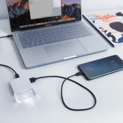 2598 | Xoopar iLo Mini Hub– 4 in 1 Adapter – USB 2.0 Data Transfer - Splitter / Biały LT41309-N0001
