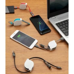 Zwijany kabel do ładowania i synchronizacji 3 w 1 / Czarny P302.221